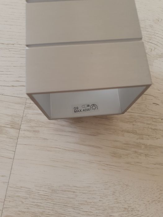 Lampy ścienne łazienkowe