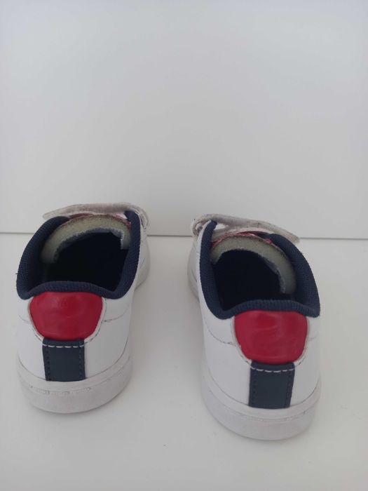 Sapatilhas lacoste tamanho 22