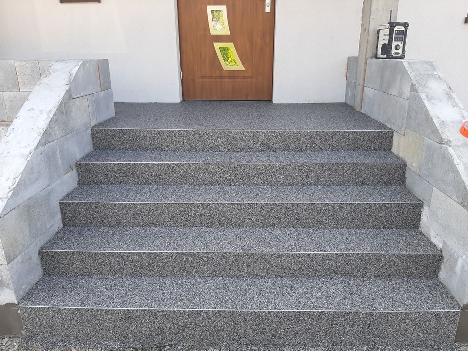 Dywany kamienne posadzki żywiczne.