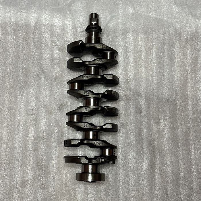 Коленвал Hyundai/Kia 231102B710, 231102B700