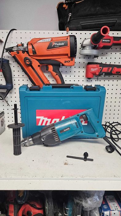 Wiertarka udarowa Makita 8406 wiertnica 850W