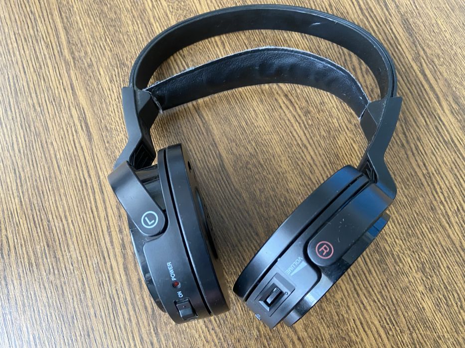 Sony MDR-RF811R — бездротові, радіо