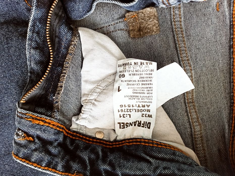 Мужские джинсы . Новые