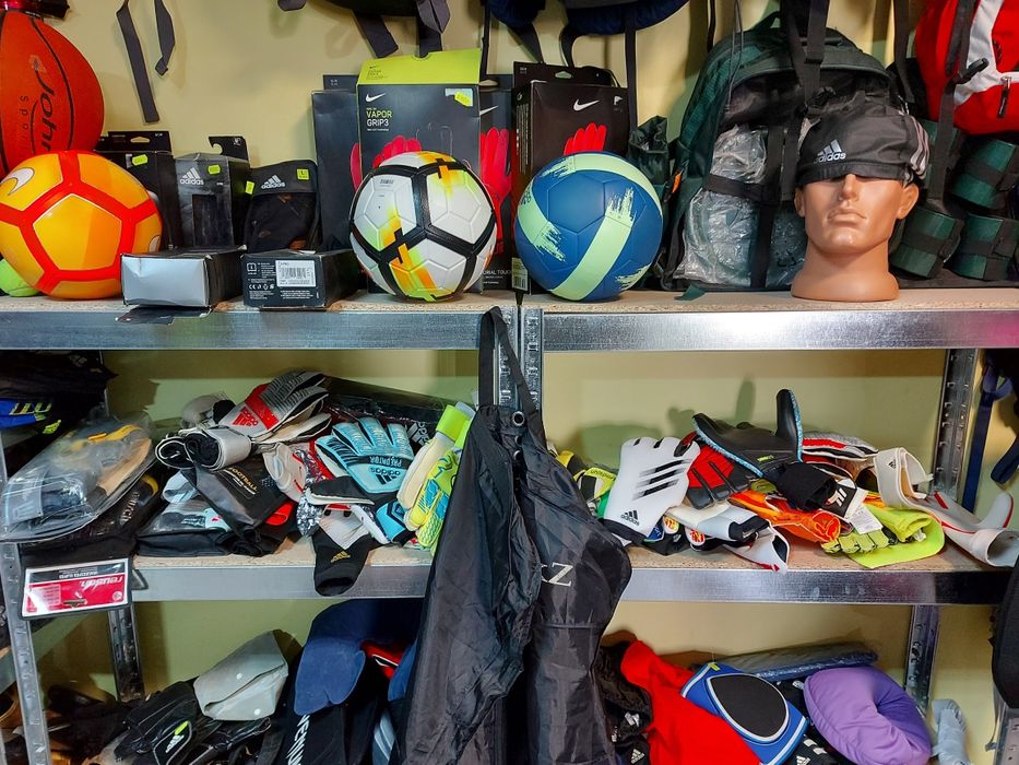 Щитки футбольні Adidas TIRO Club GI6386, розмір L М