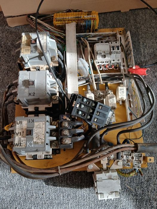 Skrzynka elektryczna do sprezarki