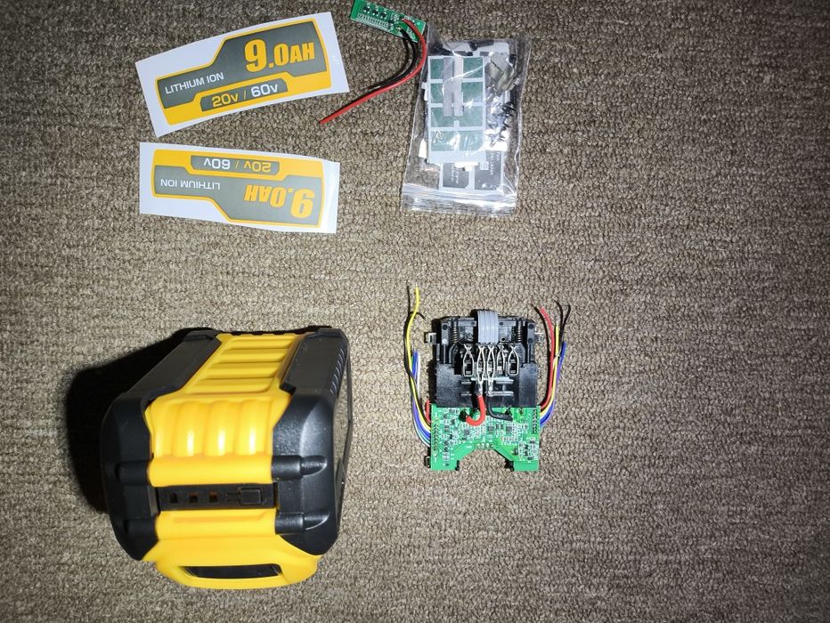 Корпус аккумулятор DeWalt XR FLEXVOLT 18/54В Li-Ion 6 Ач (DCB546)