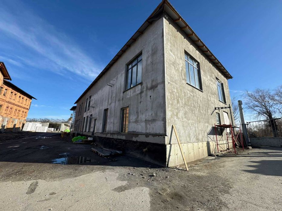 Продаж комплексу комерційна нерухомість м.Полонне