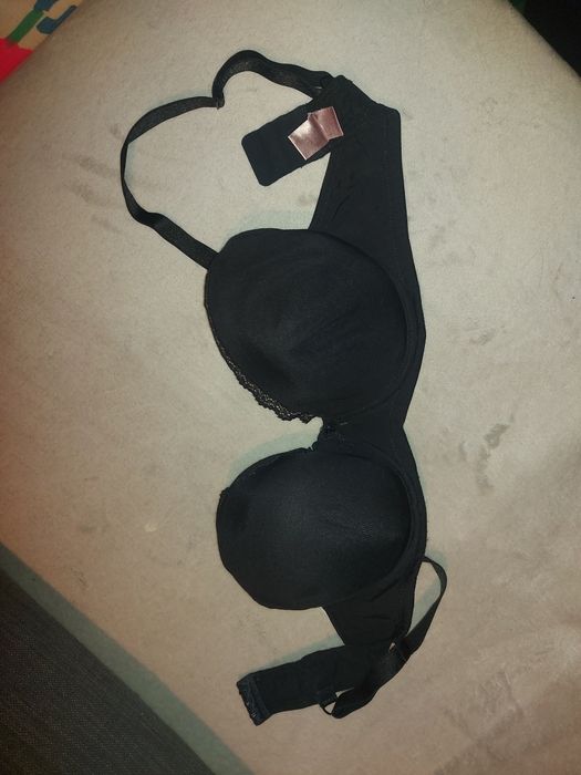 Biustonosz czarny 75/B