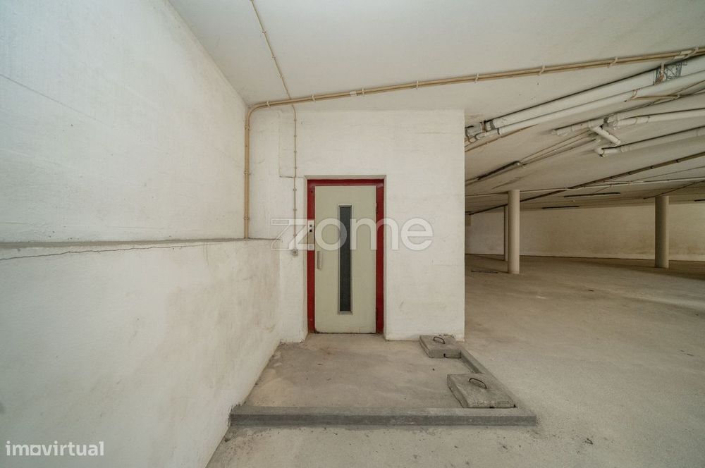 Comércio, oportunidade de investimento no Centro Comercial Barrosel...