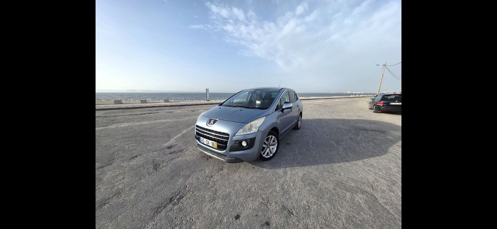 Peugeot 3008 2012 4Hybrid