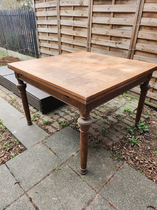 Stary stol bardzo ladny rozkladany