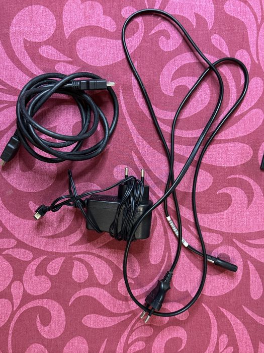 PS4 Slim 500Gb Edição limitada GOLD