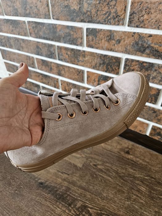 Конверси нові 39р. Кеди кросівки