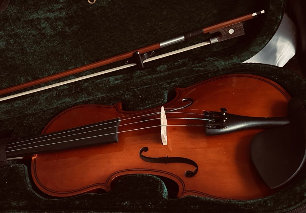 Продам Скрипку Maxtone 4/4