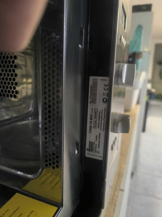 Micro-ondas de encastrar TEKA TMW 18 BIH