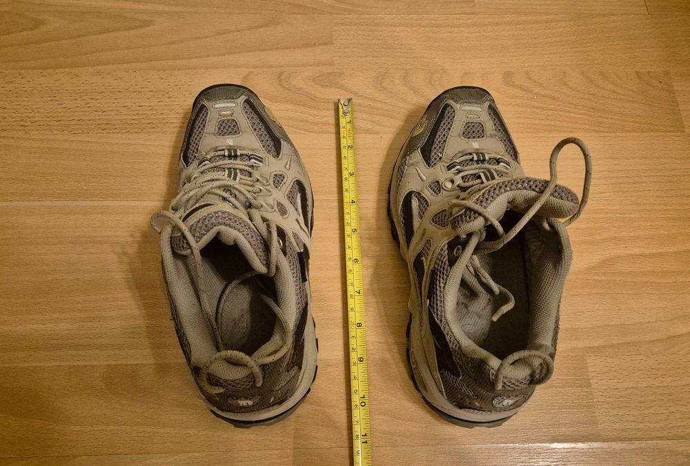 Sprzedam używane buty damskie North Face 37