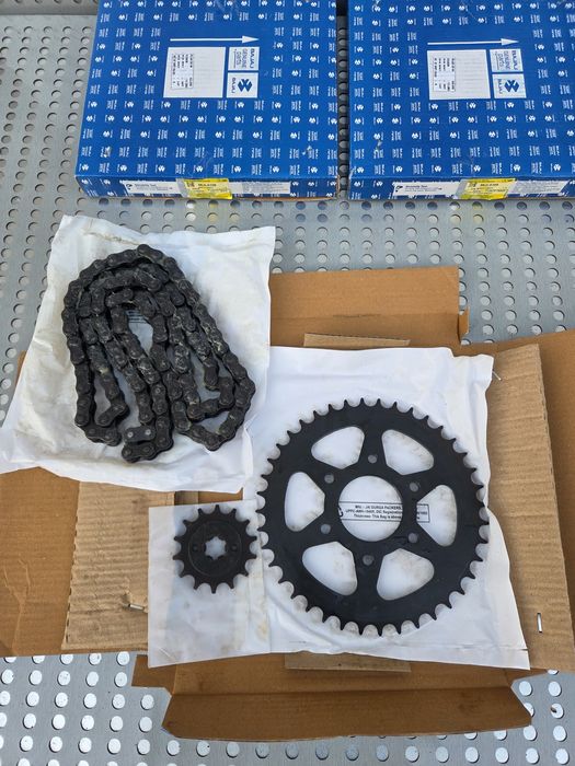 Комплект зірки + ланцюг Bajaj Pulsar NS200 36JL0009