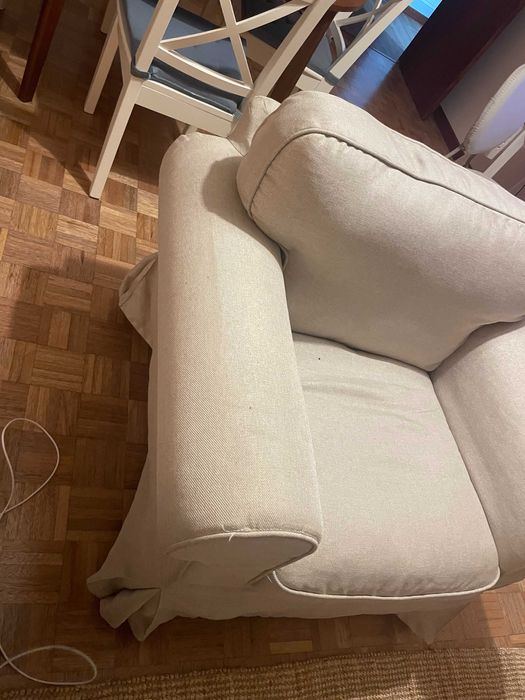 Poltrona Ektorp como nova