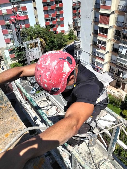 SERVIÇO DE PINTURAS EXTERNO E INTERNO