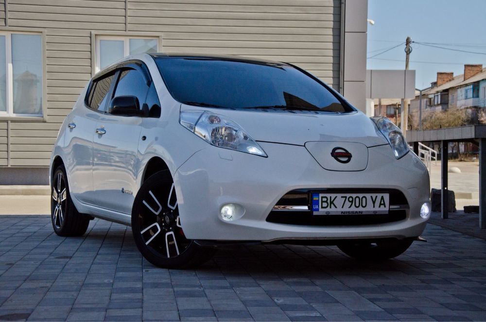 Nissan leaf з WEBASTO в продажі