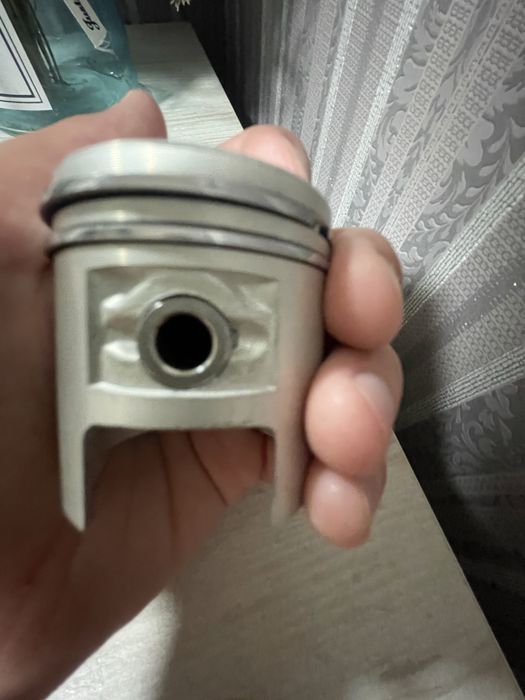 Продам поршень suzuki 0.25