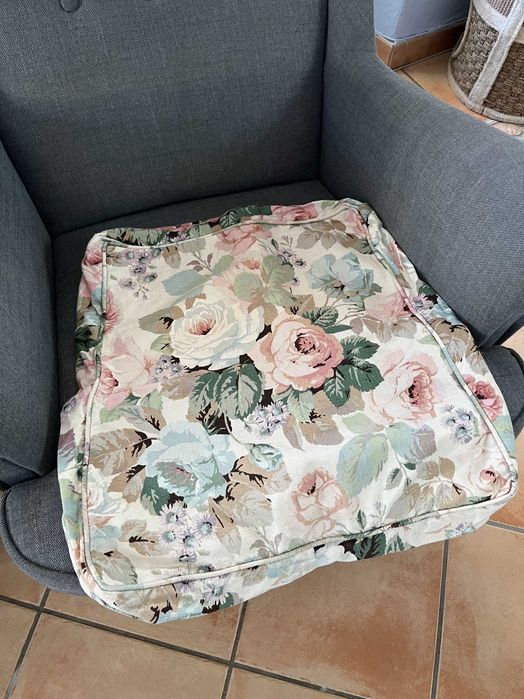 Dois belos cadeirões de estilo inglês!