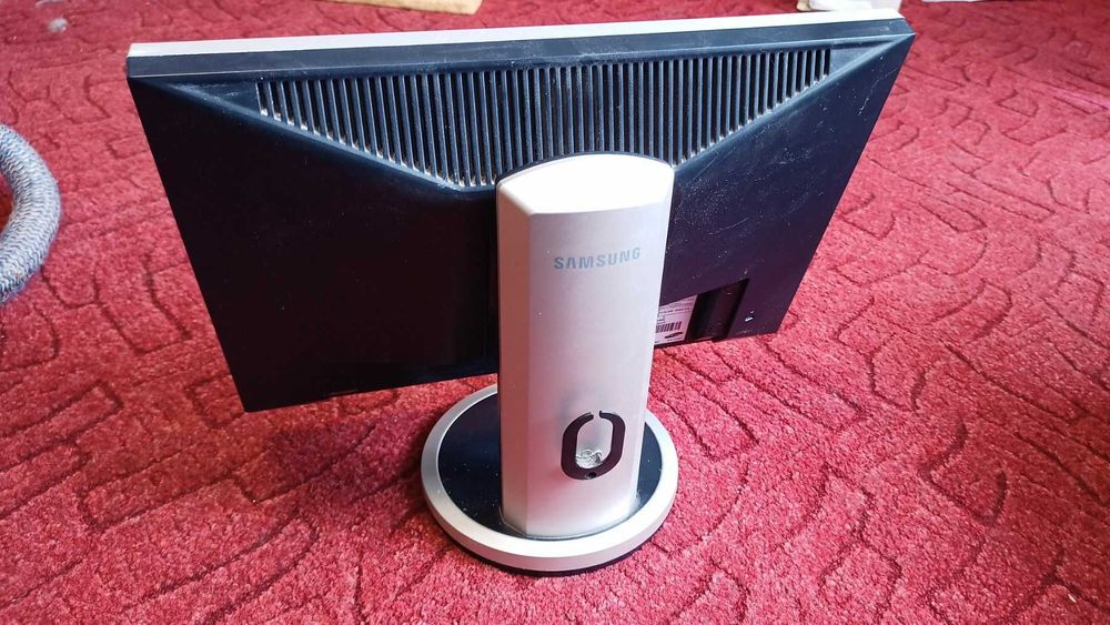 Монітор SAMSUNG 940BW 19 дюймів