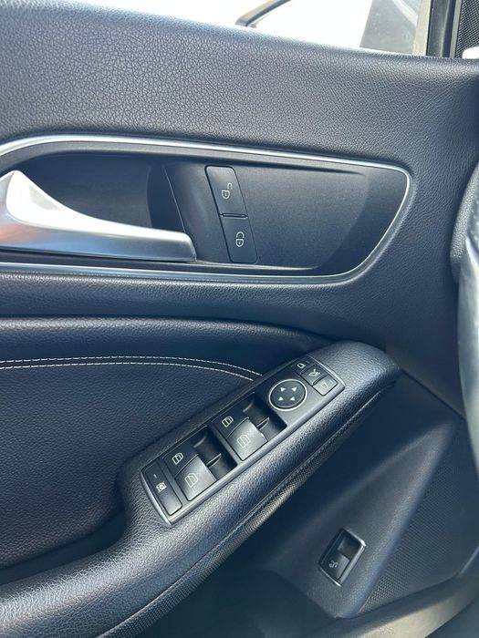 Mercedes Benz CLA 220 cdi