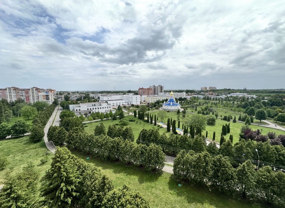 Продаж двоповерхової квартири на Кондратьєва Є-віновлення, Є-оселя