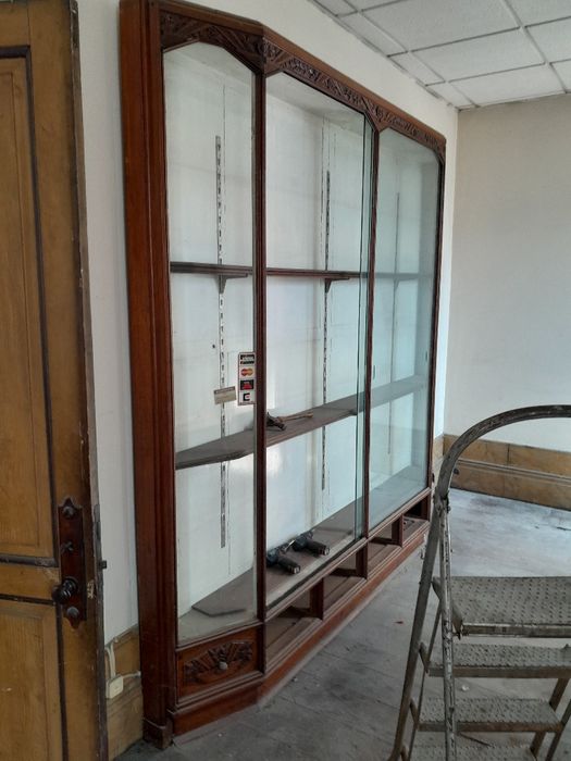 Expositores da antiga casa Bazar Londres na rua sa da bandeira porto
B