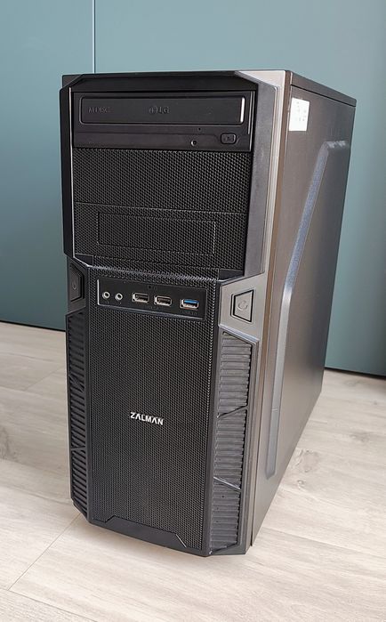 Obudowa do komputera Zalman + gratis stan bardzo dobry
