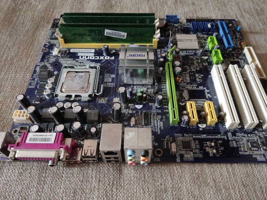 Мат плата + Pentium 3.0 ghz + 2гб DDR2