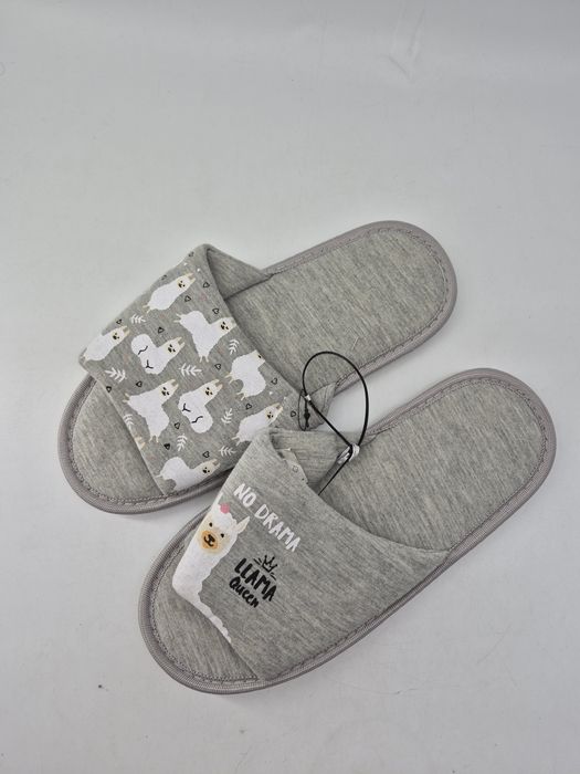 Kapcie damskie nowe 39