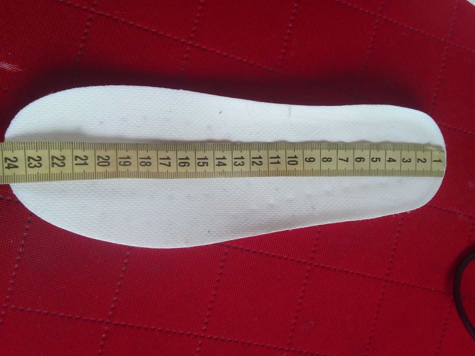 Sprzedam NOWE trampki roz. 39