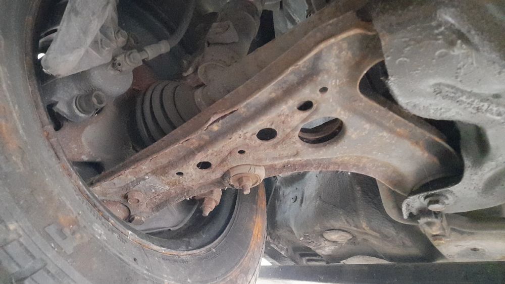 Braço de suspensão frente direito VOLKSWAGEN Polo (6N)