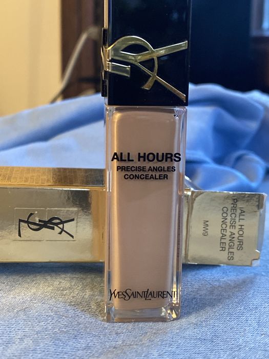 Nowy długotrwały korektor oryginalny yves saint laurent MW9 świeży