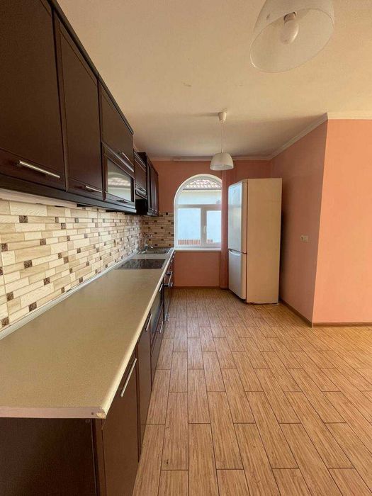 Затишний  будинок чекає нових власників!