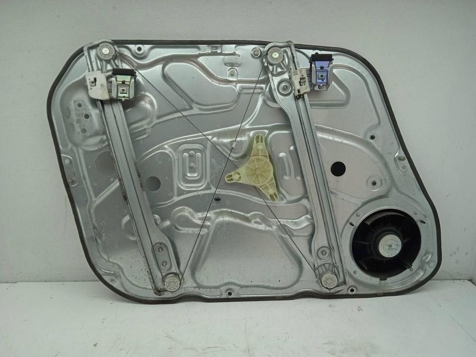 ELEVADOR DE VIDRO FRONTAL DIREITO HYUNDAI I30 2010