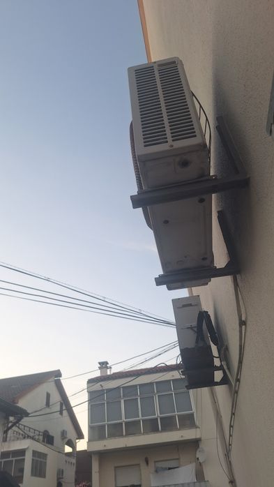 3 aparelhos Ar condicionado