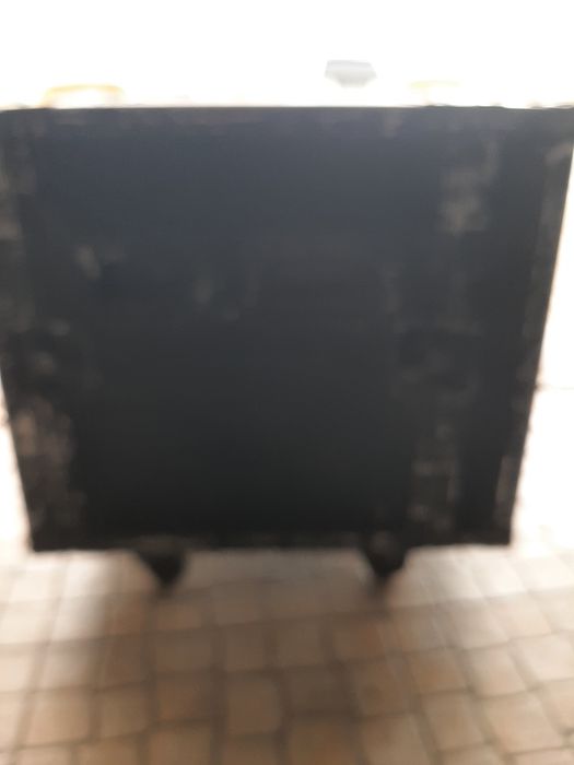 Rack usada com rodas