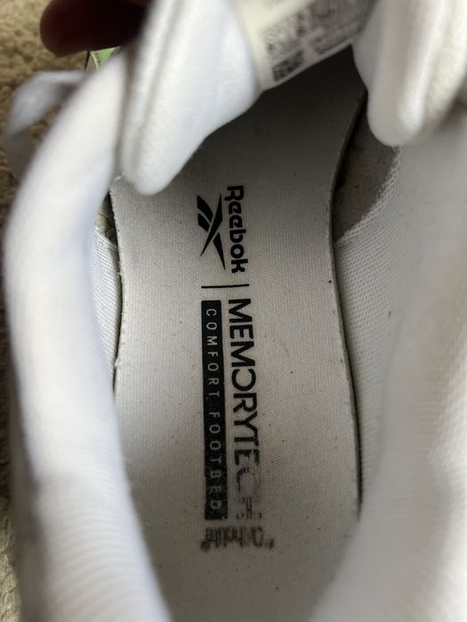 Жіночі кросівки Reebok glide classic