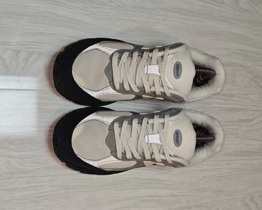 Оригінальні Кросівки  New Balance 2002R x The Basement