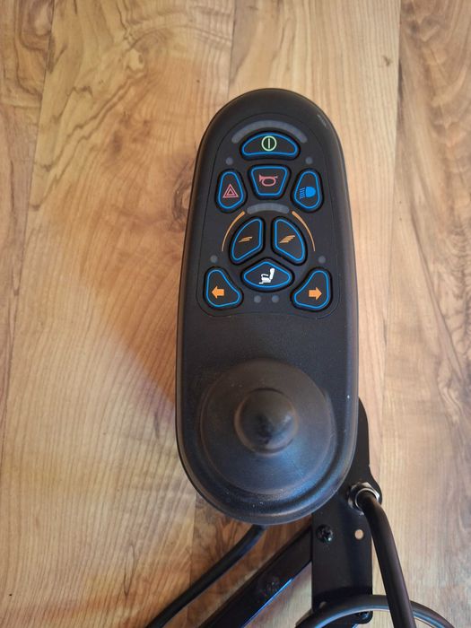 Wózek Quickie Salsa M2 Joystick VR2 z uchwytem