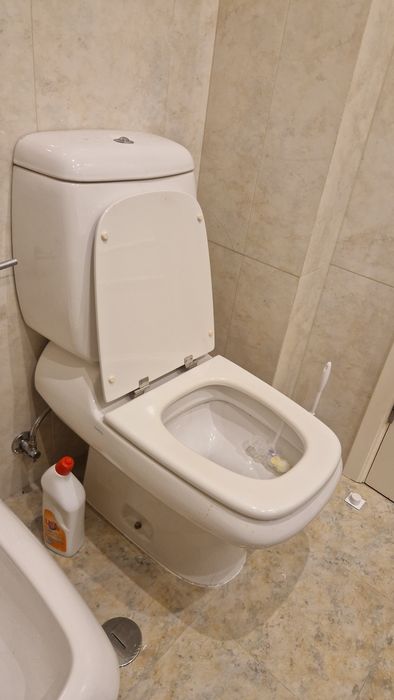 Sanita, bidé, lavatório