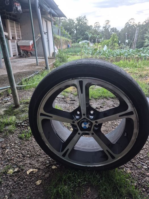 Vendo jantes 18 ac schnitzer com pneus