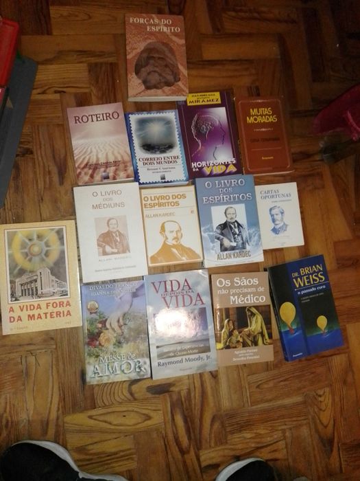 Espiritismo e outroS  hoje livros em saldo Desde 3E.