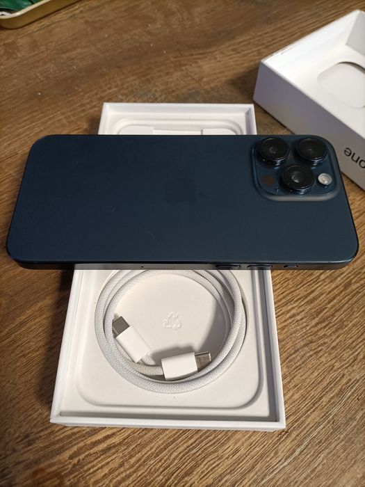 iPhone 15 pro max 256gb