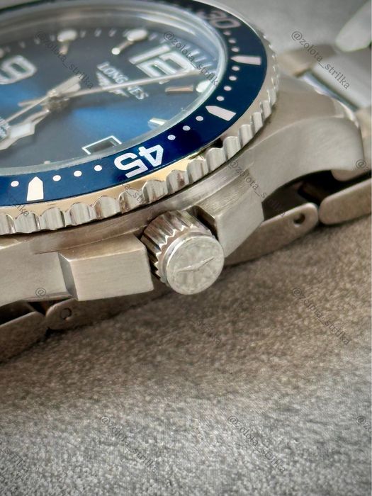 Чоловічий годинник дайвер LONGINES HYDROCONQUEST L3.841.4.96.6 41/44мм