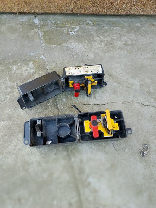 Zawór do otwierania haka zaczepu vbg/ringfeder