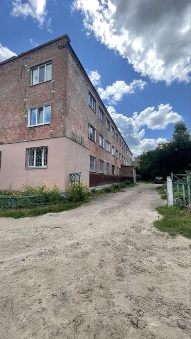 Продам 3х кімнатну квартиру по вул. Музична! Ціна знижена!
